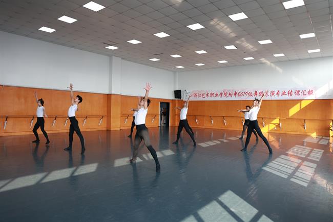 9eee0404afd0c2bd6ee6525ea3600d7.jpg 9eee0404afd0c2bd6ee6525ea3600d7.jpg